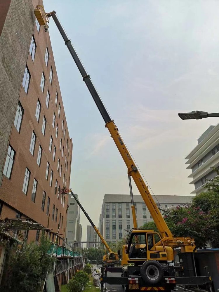 金水汽车吊出租哪家好，选择最靠谱的服务商指南