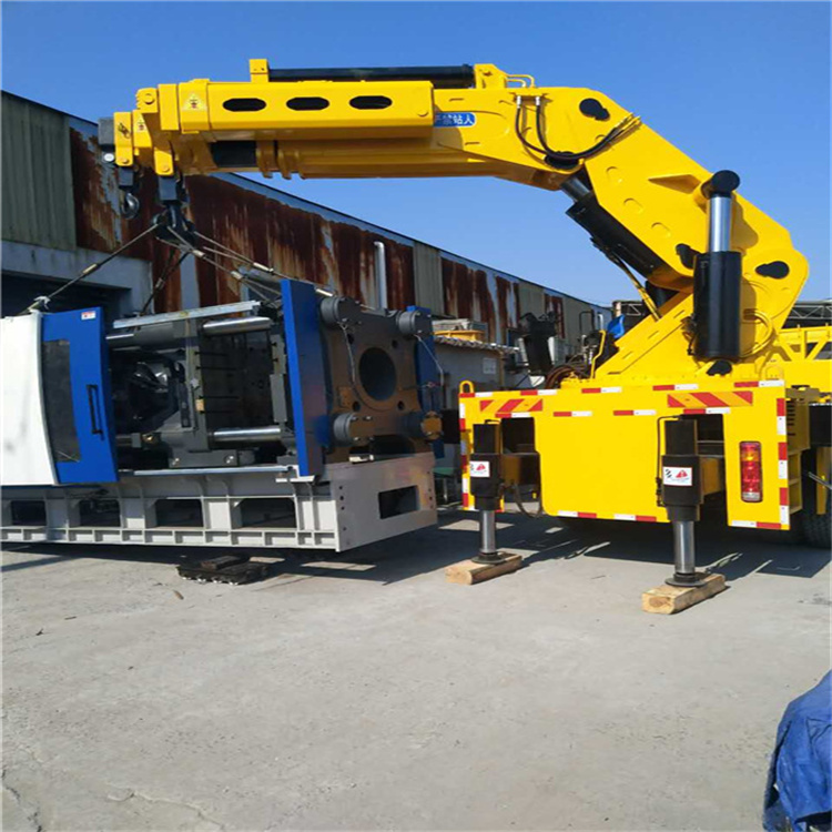 金水 大吨位折臂吊出租费用解析：一小时租赁多少钱