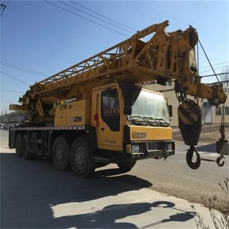 金水哪里有专业吊车出租